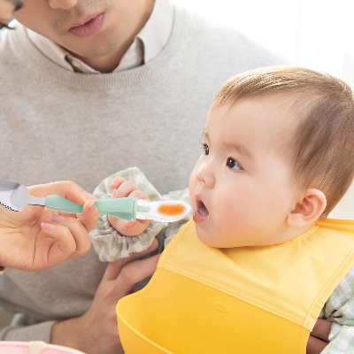 Picture of 1pcs Multicolor New Design Double Head Scraper Mud Spoon Stainless Steel Fruit Mud Spoon Baby Silicone Spoon for Kids Feeding