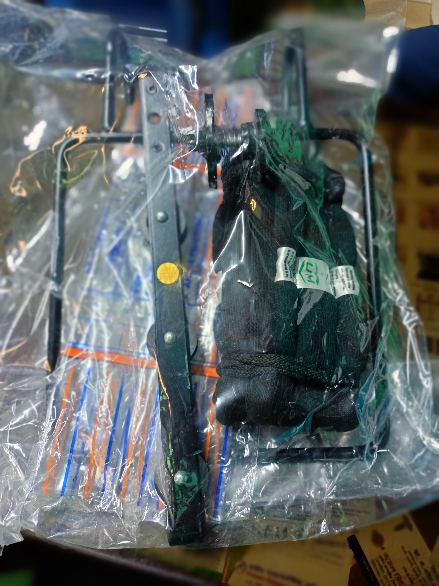 Picture of UM Cervical traction set sleeping