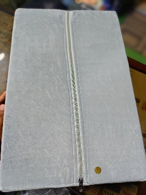 Picture of UM Cervical Contoured Pillow (B-06) Regular