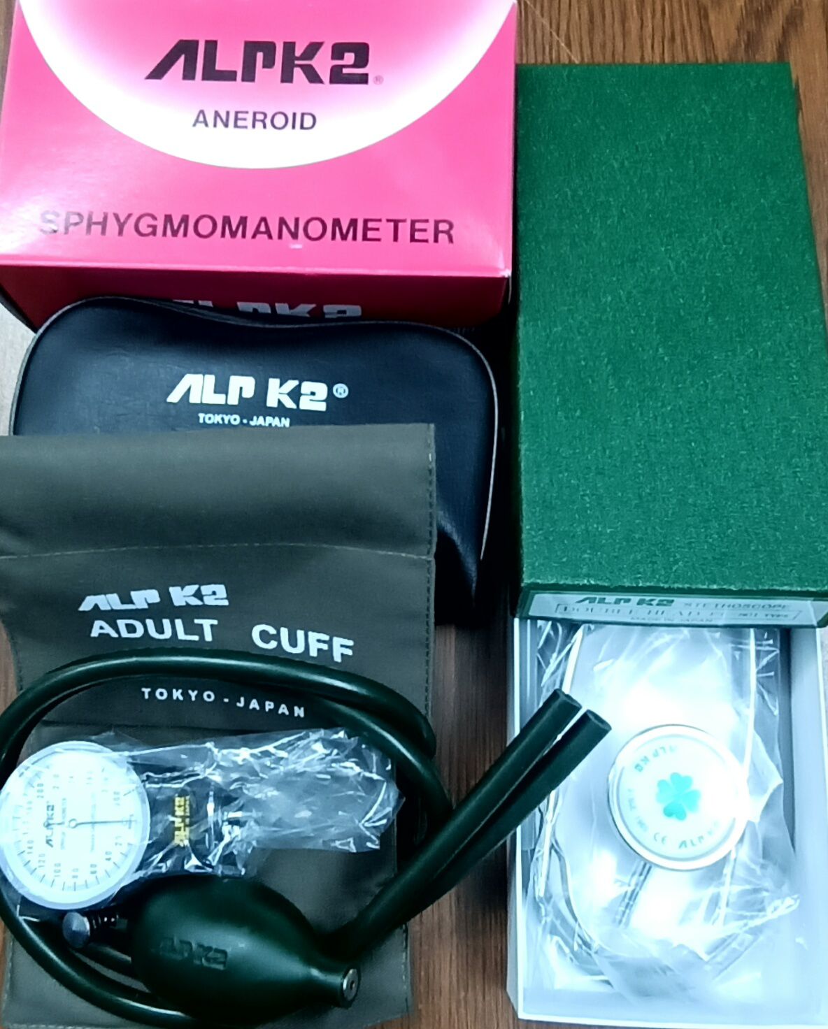 Picture of B P Machin /Blood pressure Monitoring Machine with Stethoscope Full Set  -Japan