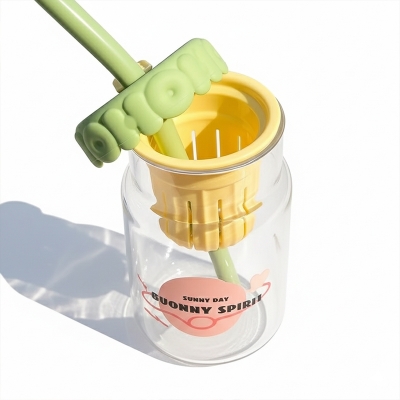 Picture of HO Letter Glass Water Cup – Clear Glass with Silicone Lid