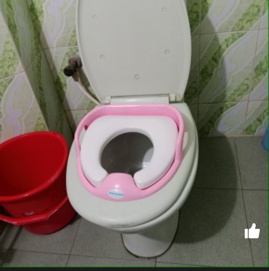 Picture of Baby Toilet Seat Safe Soft Training Seat Potty Sitting Ring with Handles Bathroom Trainer Closestool Cover