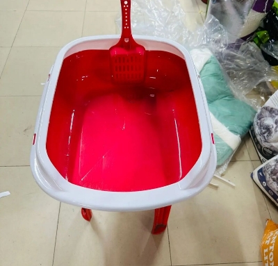 Picture of Cat Litter Box with Scooper