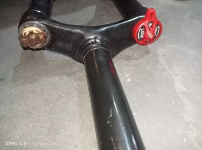 Picture of Aluminium Alloy Mountain Bike Bicycle Fork Suspension Fork - Durable Fork For Smooth And Stable Riding Experience