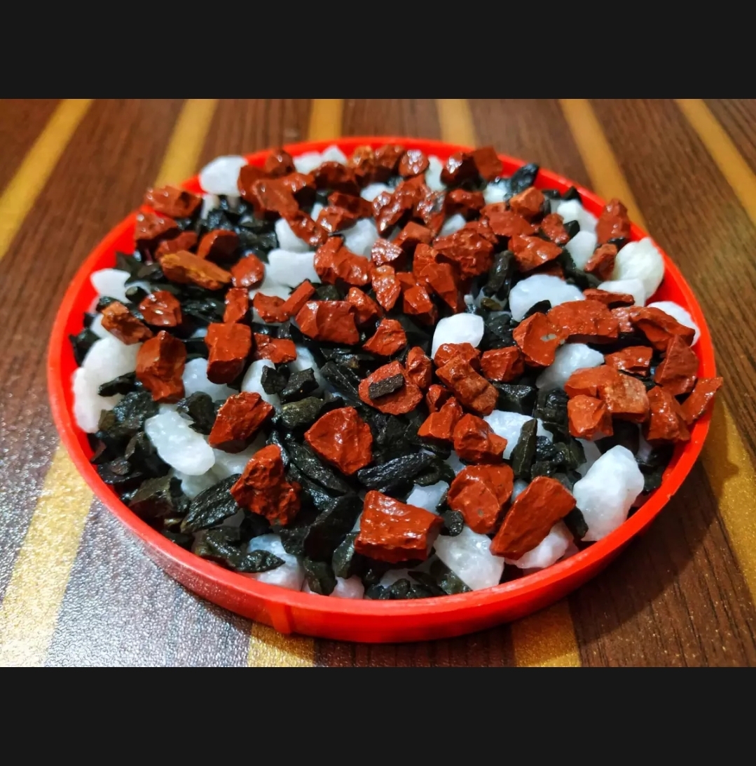 Picture of 0.5Kg White, Black & Red Mixed Color Stone or Aquarium, Rock Gardens, Cactus Pot, Bamboo Plants, Bonsai Trees Decoration