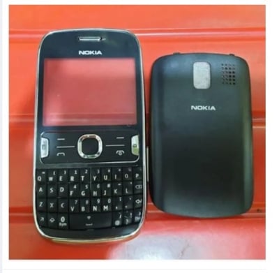 Picture of Replacement of Nokia 302 casing