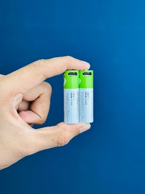 Picture of SmarToools RB20 AA 1.5V 2600mWh Rechargeable Battery ( 2 Pcs Set)