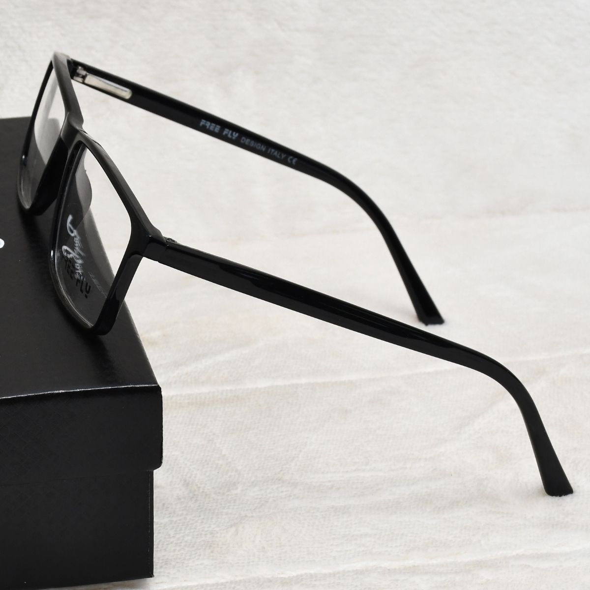 Picture of Eye Wear Glass Frame