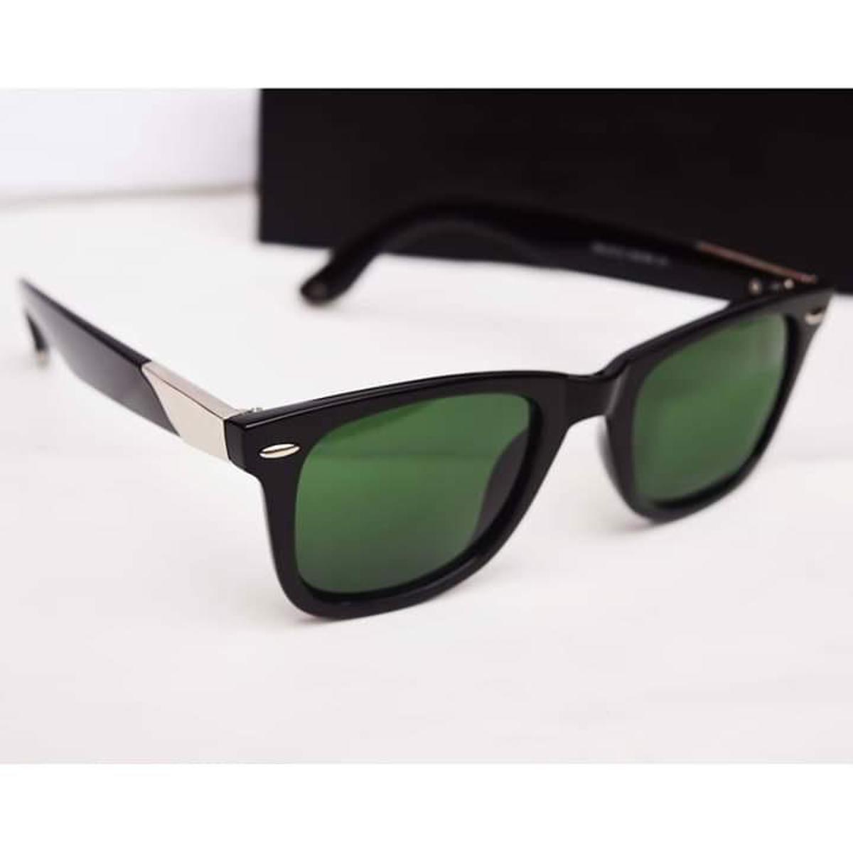 Picture of Wayfarer Sunglasses for men Picture of Wayfarer Sunglasses for men