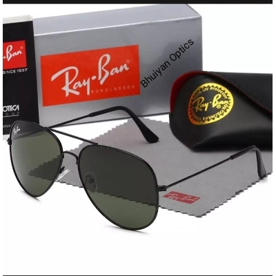 Picture of Black ray ban sunglass for man (leather box free)