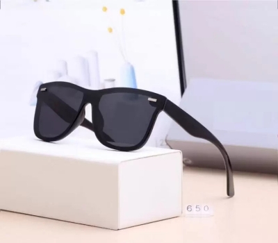 Picture of Ray.Ban Polorized Sunglass for men Picture of Ray.Ban Polorized Sunglass for men