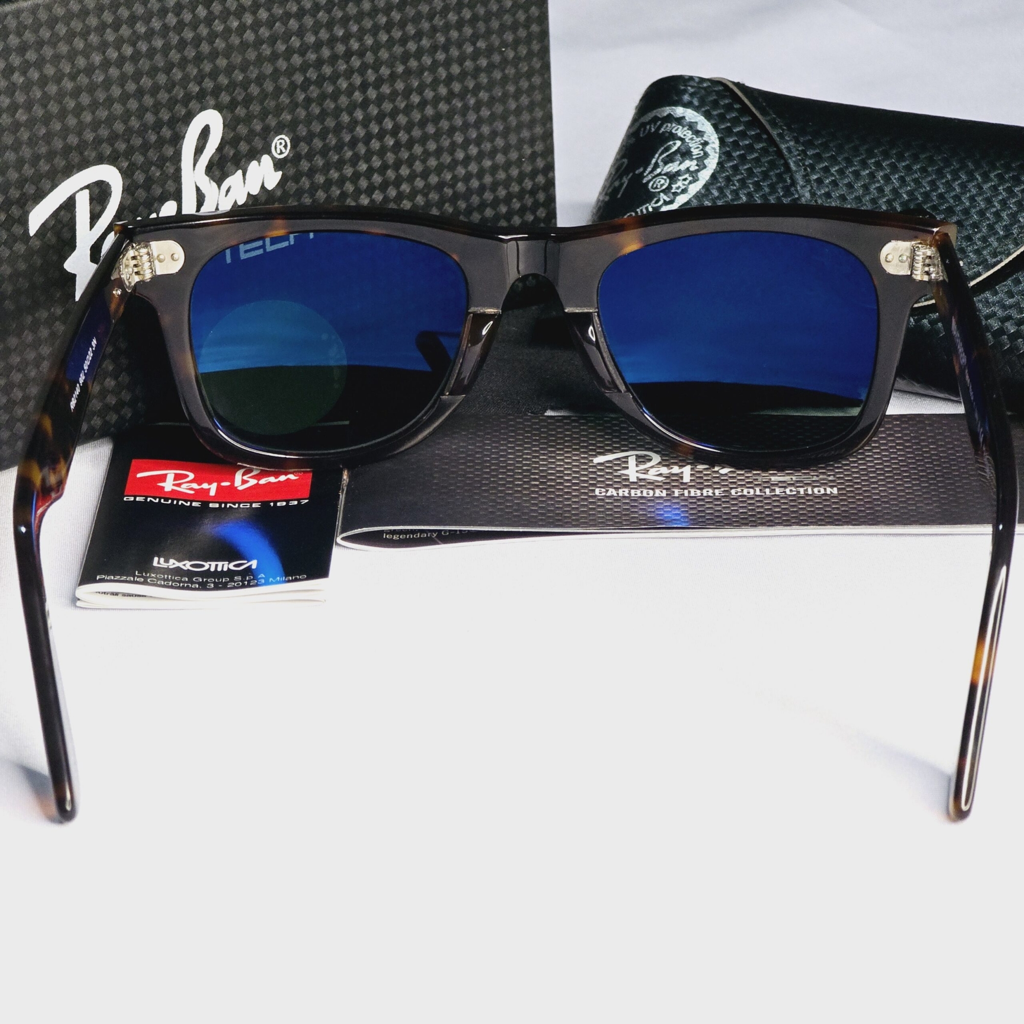 Picture of Ray-Ban Original Wayfarer Sun glass RB 2140 Tortoise/Bottle Green Lens - Polarized (Inner Tinted) Picture of Ray-Ban Original Wayfarer Sun glass RB 2140 Tortoise/Bottle Green Lens - Polarized (Inner Tinted)