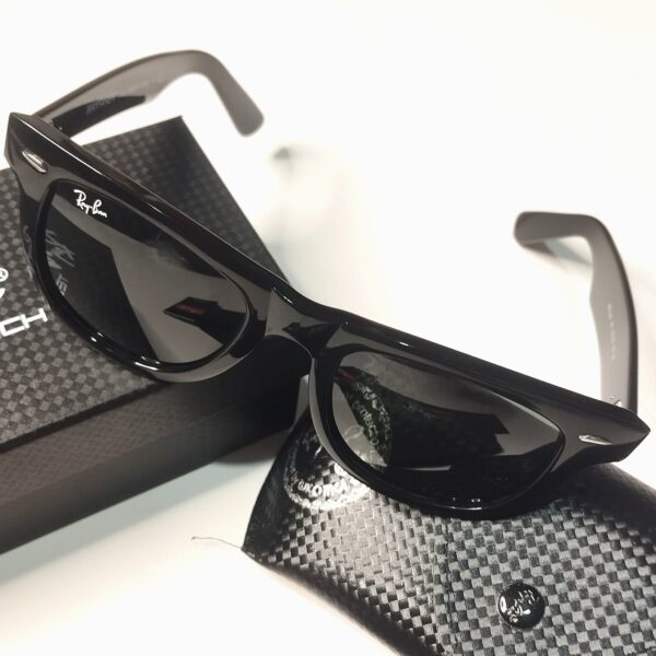Picture of 6 Pin Ray-Ban RB 2140 Original Wayfarer Sunglasses Black Picture of 6 Pin Ray-Ban RB 2140 Original Wayfarer Sunglasses Black