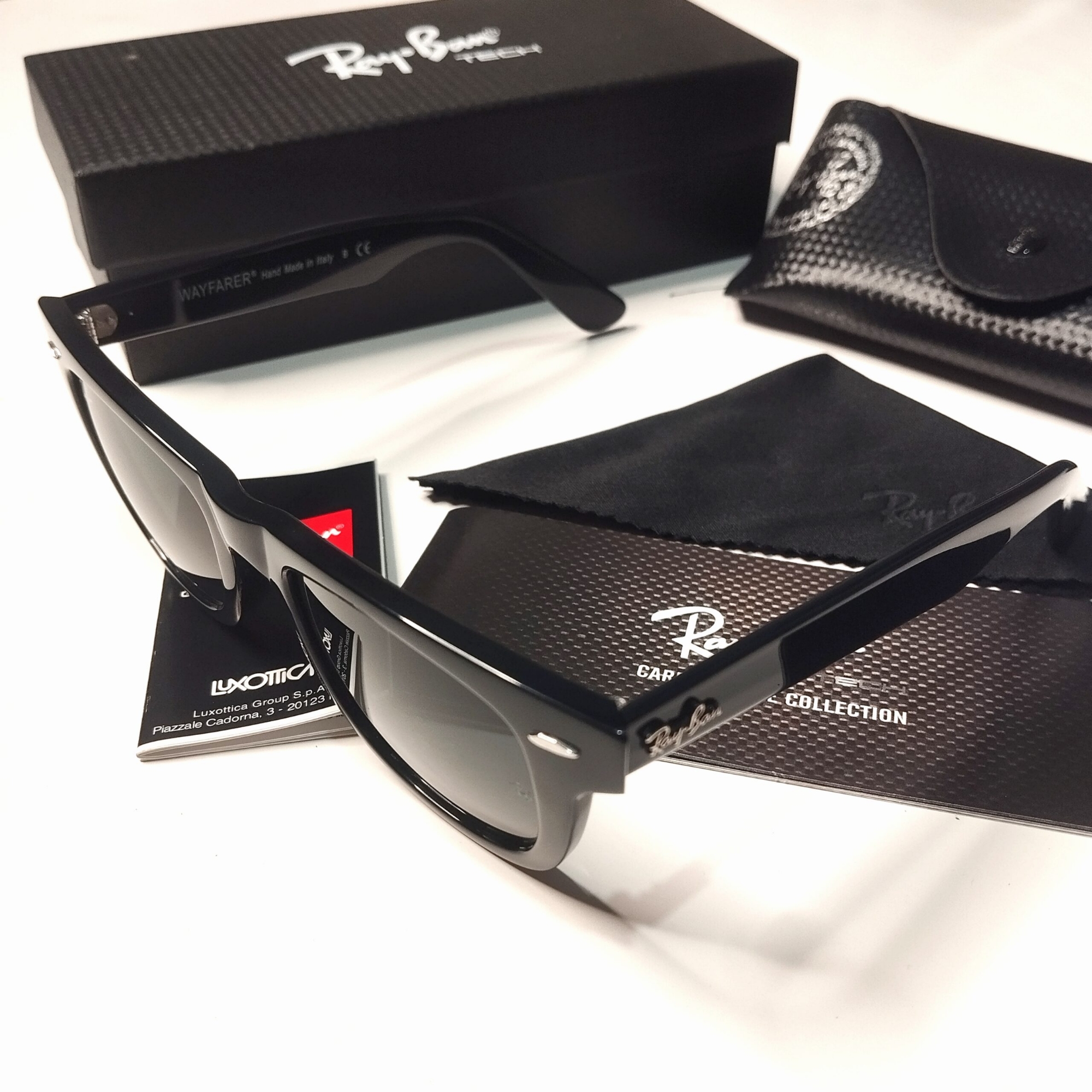 Picture of 6 Pin Ray-Ban RB 2140 Original Wayfarer Sunglasses Black Picture of 6 Pin Ray-Ban RB 2140 Original Wayfarer Sunglasses Black