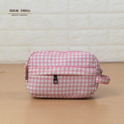 Picture of Pink Check Olivia Accessories Pouch Picture of Pink Check Olivia Accessories Pouch