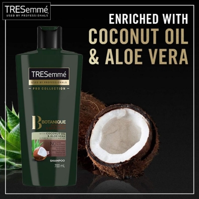 Picture of International USA product Hair care Tresemme  Botanique Nourish & Replenish Shampoo used for male/ female - 700 ml