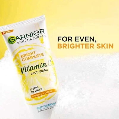 Picture of International Indian product Garnier Bright Complete Vitamin c Face wash 100 Ml