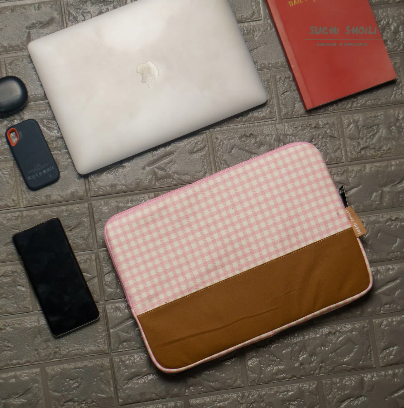 Picture of Pink Check Laptop Sleeve Picture of Pink Check Laptop Sleeve