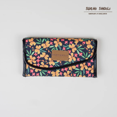 Picture of Golden Hibiscus Nokshi Triple Chamber Money Purse Picture of Golden Hibiscus Nokshi Triple Chamber Money Purse