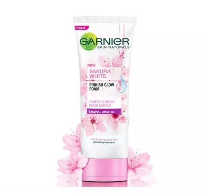 Picture of International European product   sakura glow  face wash 100gm