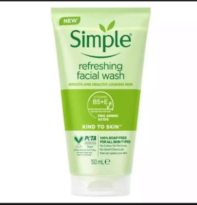 Picture of International UK product refreshing facial wash 150ml