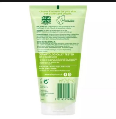 Picture of International UK product refreshing facial wash 150ml