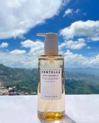 Picture of International Korean Product 𝙎𝙆𝙄𝙉𝟏𝟎𝟎𝟒 𝙈𝙖𝙙𝙖𝙜𝙖𝙨𝙘𝙖𝙧 𝘾𝙚𝙣𝙩𝙚𝙡𝙡𝙖 𝙇𝙞𝙜𝙝𝙩 𝘾𝙡𝙚𝙖𝙣𝙨𝙞𝙣𝙜 𝙊𝙞𝙡  200ml