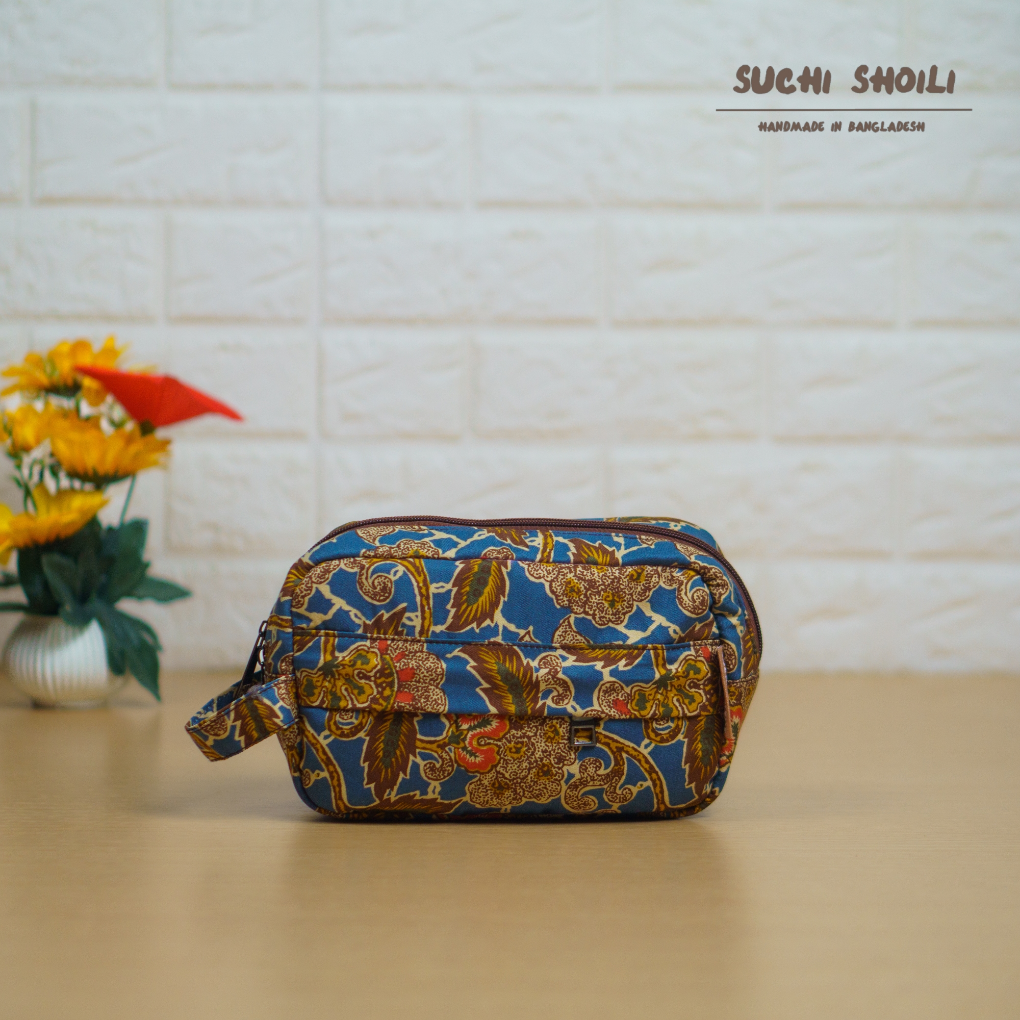 Picture of Batik Blossom Olivia Accessories Pouch Picture of Batik Blossom Olivia Accessories Pouch