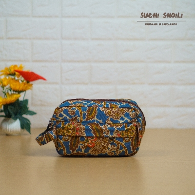 Picture of Batik Blossom Olivia Accessories Pouch Picture of Batik Blossom Olivia Accessories Pouch