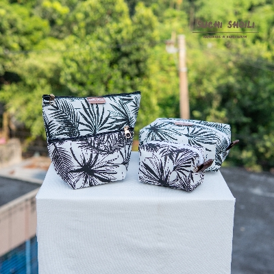 Picture of Palm Shadow Makeup Combo Pouch Picture of Palm Shadow Makeup Combo Pouch