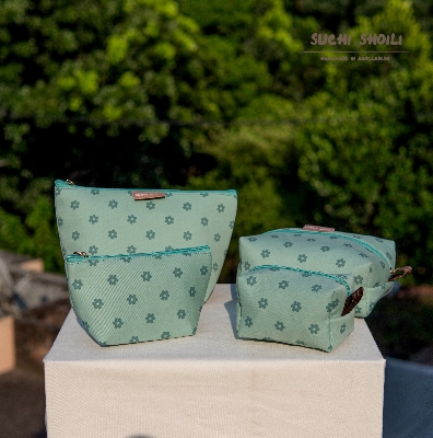 Picture of Cyan Blossom Makeup Combo Pouch Picture of Cyan Blossom Makeup Combo Pouch