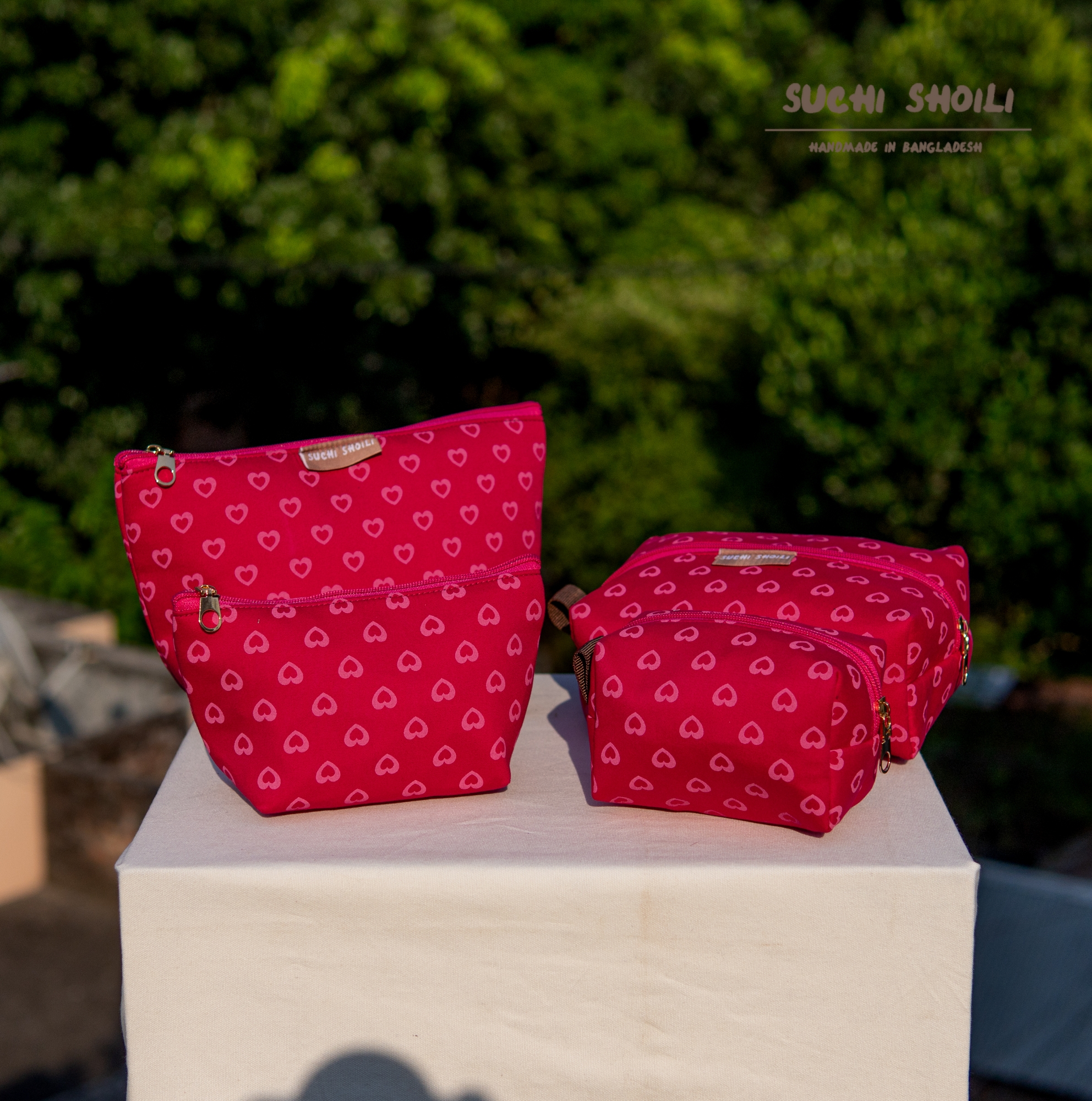 Picture of Pink Bubble Love Makeup Combo Pouch Picture of Pink Bubble Love Makeup Combo Pouch