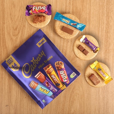 Cadbury Assorted Mini Treats Chocolate Bars 127.9g IDConline shop bangladeshothoba.com