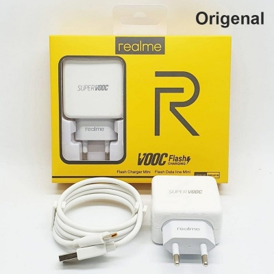 Picture of Realme Super Flash VOOC Charger with Micro USB Data Cable Adaprter