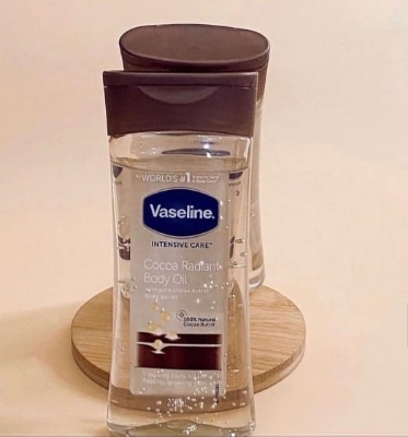 Picture of International European Product Vaselin Intensive Care Cocoa Radiant Body Gel Oil 200m