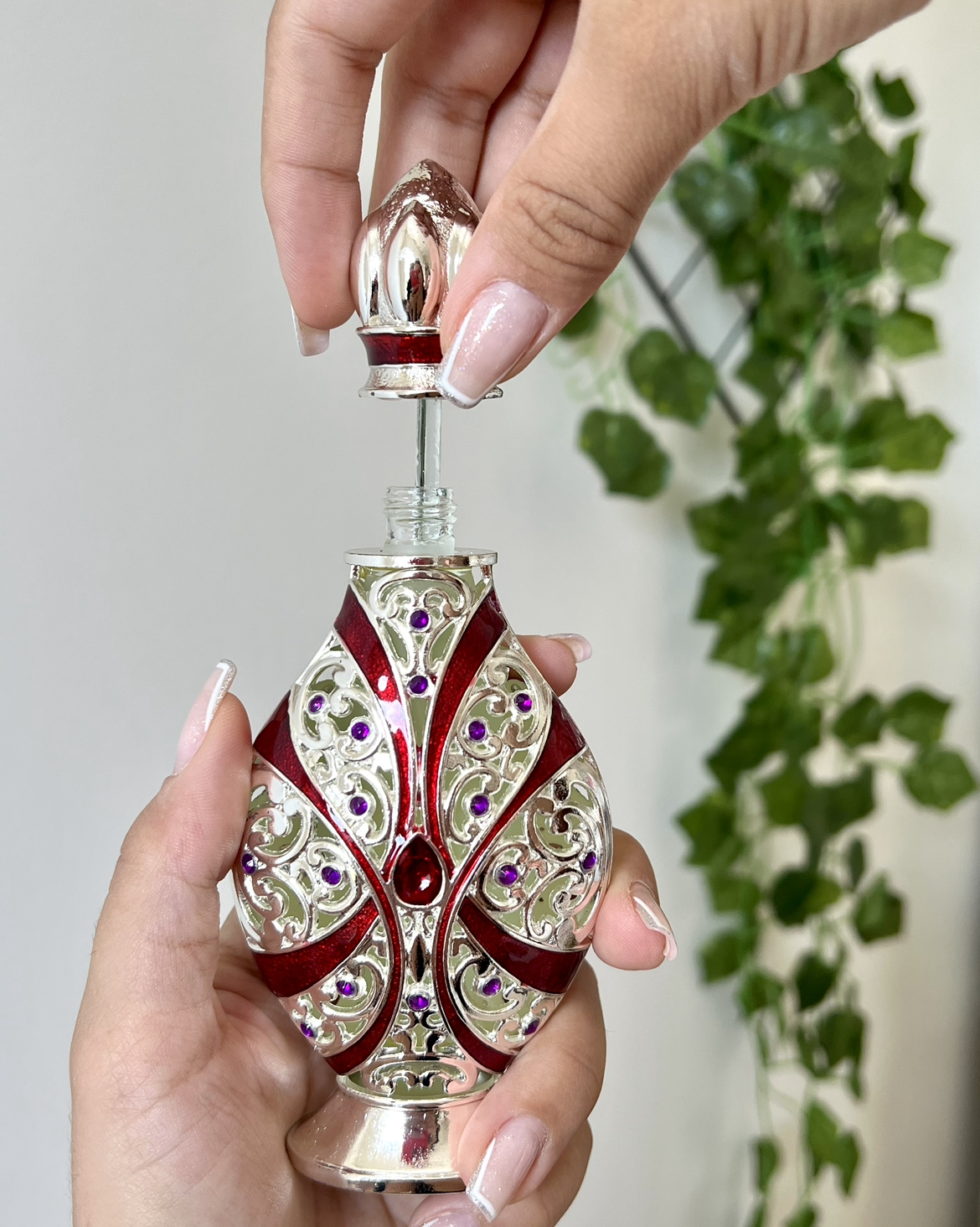 Picture of Internatiuonal Dubai Product Mahasin Crystal Violet 25ml