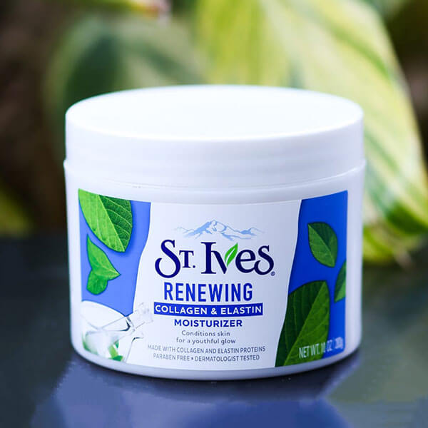 Picture of International France product St Ives cream Renewing collagen Elastin facial moisturizer - 283 GM