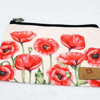 Picture of Red Poppy Flower Printed Pouch Bag: Trendy Ladies' Fashion Pouches Classy Carryalls Picture of Red Poppy Flower Printed Pouch Bag: Trendy Ladies' Fashion Pouches Classy Carryalls