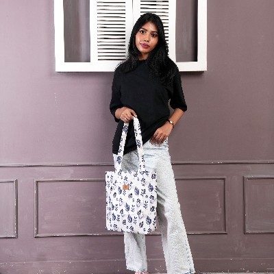 Picture of Watercolor Black Floral Printed Elegant Bag for Women and Girls: Discover Stylish Top Handle Bags Trends Picture of Watercolor Black Floral Printed Elegant Bag for Women and Girls: Discover Stylish Top Handle Bags Trends