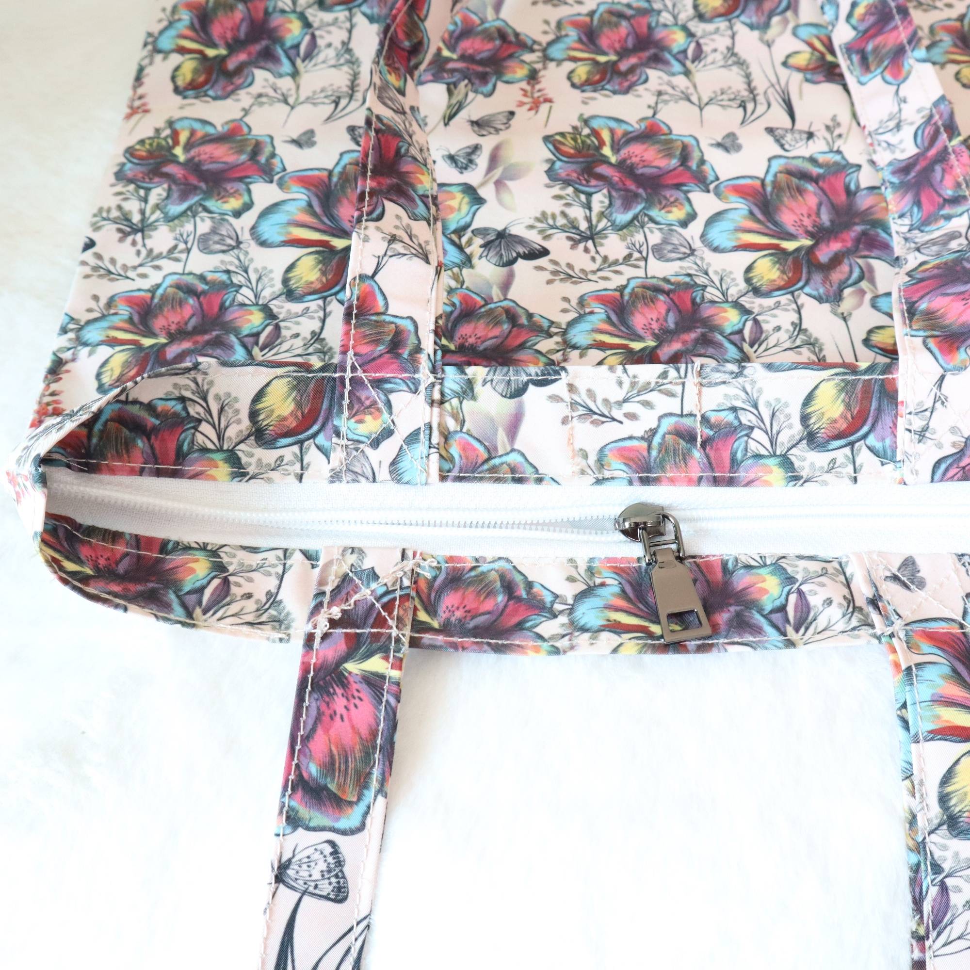 Picture of SamiaCrafts Printed Tote Bag: Multicolor Hand Drawn Flowers Tote Bag - Women's Shoulder Bag with Zipper