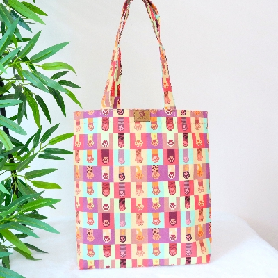 Picture of SamiaCrafts Stylish Long-Handled Tote Bag with Zipper: Cats Paws Set Printed Tote Bag Picture of SamiaCrafts Stylish Long-Handled Tote Bag with Zipper: Cats Paws Set Printed Tote Bag