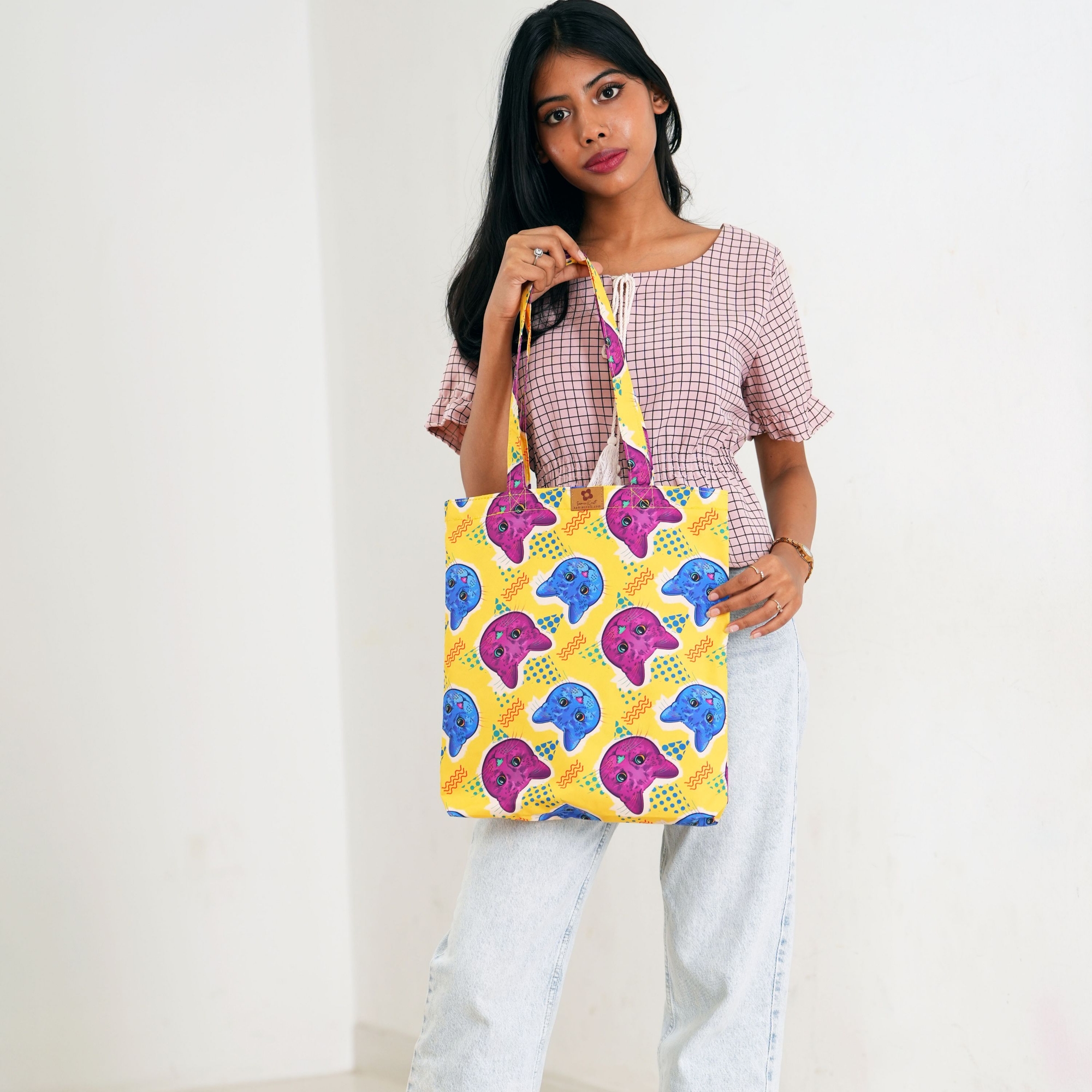 Picture of SamiaCrafts Trendy All-Over Print Tote Bag: Cat Gradient Zine Culture Printed Tote Bag Picture of SamiaCrafts Trendy All-Over Print Tote Bag: Cat Gradient Zine Culture Printed Tote Bag