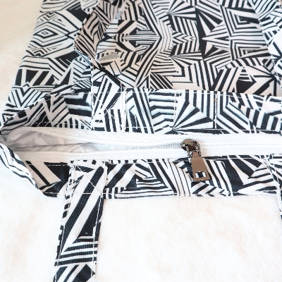 Picture of SamiaCrafts Custom Experience - Stylish Long-Handled Tote Bag with Zipper: Abstract Printed Tote Bag - Couture - High-end - Understated Sophistication Picture of SamiaCrafts Custom Experience - Stylish Long-Handled Tote Bag with Zipper: Abstract Printed Tote Bag - Couture - High-end - Understated Sophistication