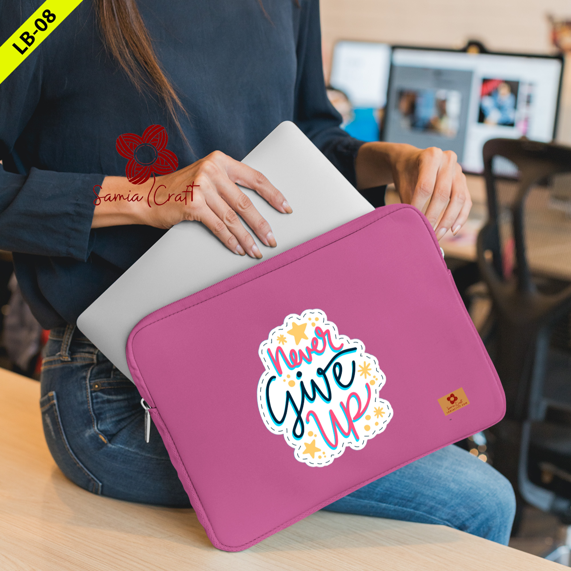 Picture of SamiaCrafts Mac Laptop Cover and Pouch for 14/15-Inch Notebooks - Slim Case Design Picture of SamiaCrafts Mac Laptop Cover and Pouch for 14/15-Inch Notebooks - Slim Case Design