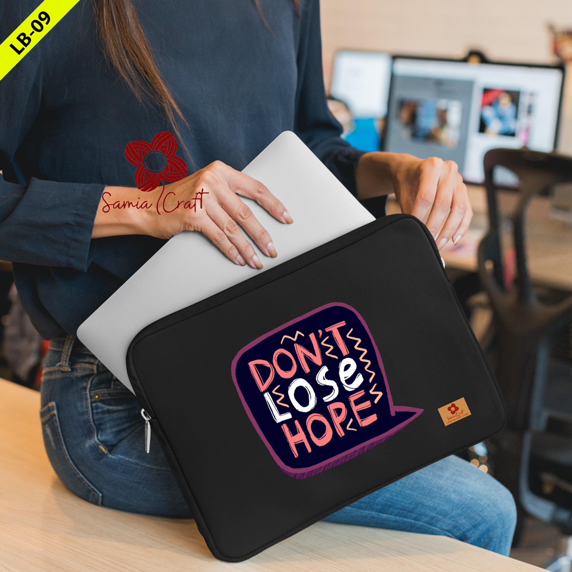 Picture of SamiaCraft Premium MacBook Laptop Pouch and Case - 14/15-Inch Notebook Waterproof Cover Picture of SamiaCraft Premium MacBook Laptop Pouch and Case - 14/15-Inch Notebook Waterproof Cover