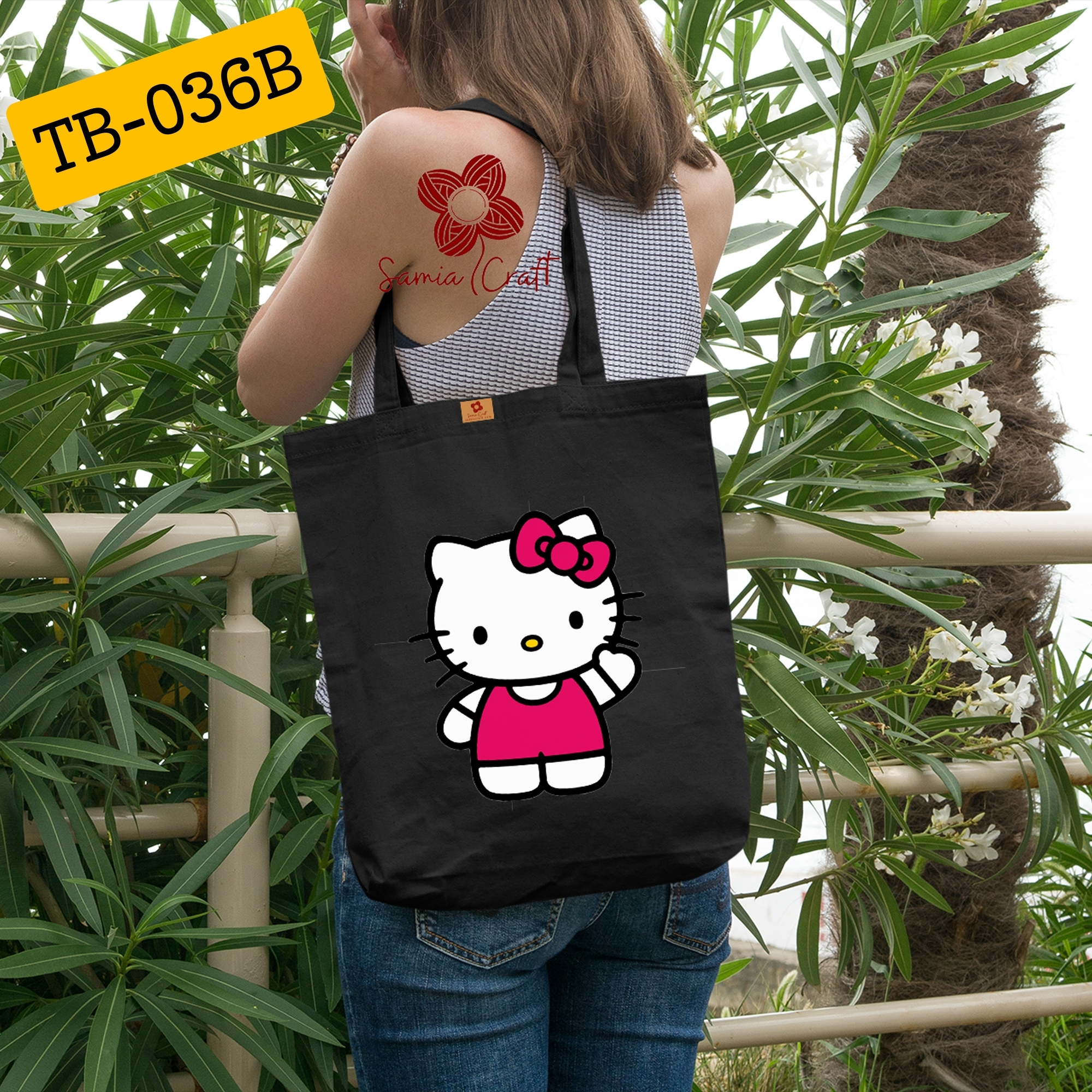 Picture of Eco-Friendly Canvas Zipper Tote Bag for Women – University, College, Beach, and Travel Essential Picture of Eco-Friendly Canvas Zipper Tote Bag for Women – University, College, Beach, and Travel Essential