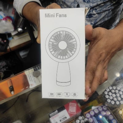 Picture of HQ66 Mini Fan With Light Rechargeable