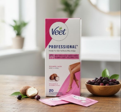 Picture of Veet Professional Wax Strips with Shea Butter & Acal Berry Scent – 20 Strips