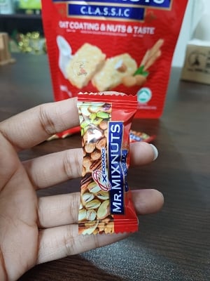 Picture of Mr Mix Nuts Classic Oat Coating& Nuts &Taste-250g