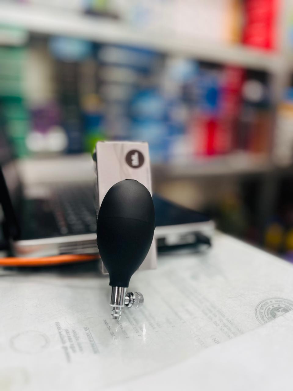 IML Medical Rubber Pump Bulb with Valve balck cular